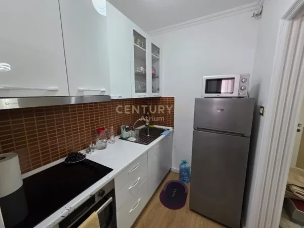 Tirane, shitet apartament 1+1 Kati 3, 54 m² 110.000 € (ZONEN E PORCELANIT (MBRAPA U.E.T))