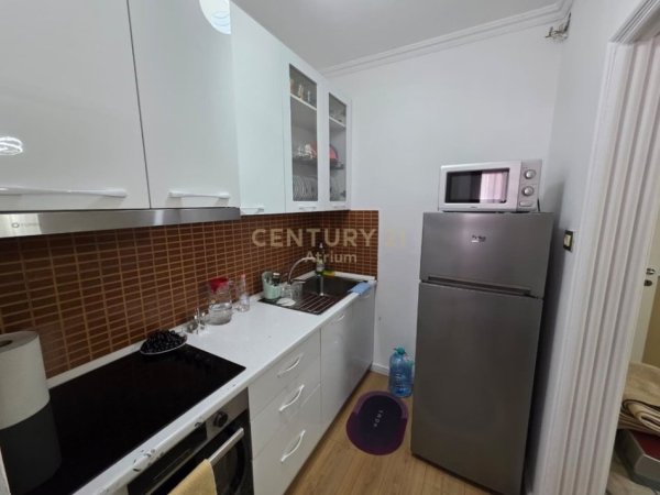 Tirane, shitet apartament 1+1 Kati 3, 54 m² 110.000 € (ZONEN E PORCELANIT (MBRAPA U.E.T))