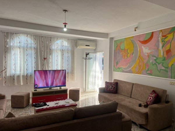 Tirane, jepet me qera apartament 2+1 Kati 2, 160 m² 650 € (stacioni i trenit)