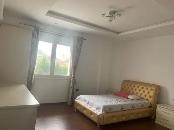 Tirane, shitet Vile 3 Katshe Kati 3, 2.200.000 € (Farke)