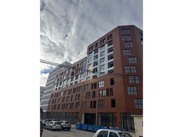 Tirane, shitet ambjent biznesi Kati 0, 133 m² 200.000 € (Ambient Biznesi per shitje tek "Urban Gate" Astir)