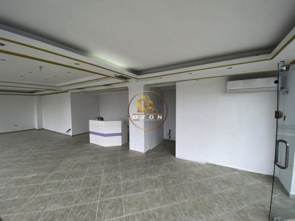 Tirane, jepet me qera ambjent biznesi Kati 1, 100 m² 600 € (Kamez)