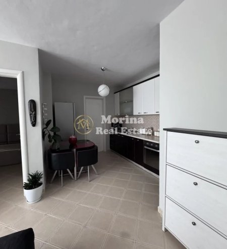 Tirane, jepet me qera apartament 1+1+Ballkon Kati 2, 60 m² 650 € (21 Dhjetori)