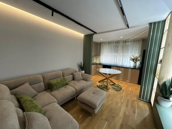 Tirane, jepet me qera apartament 1+1 , 73 m² 900.000 € 