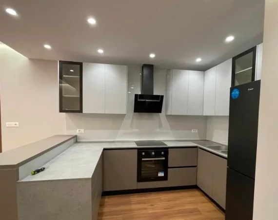 APARTAMENT ME QERA 2+1 FARMACIA 10 85.000 LEKE