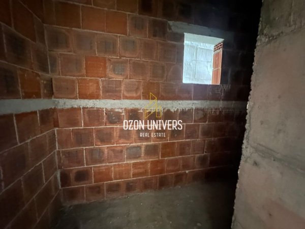 Tirane, shitet apartament 1+1+Ballkon Kati 3, 83 m² 115.920 € (Fusha e aviacionit)