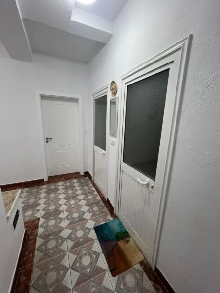 Tirane, jepet me qera apartament+verande | Penthouse 2+1+Aneks+Ballkon Kati 2, 160 m² 650 € (Rruga Fortuzi)