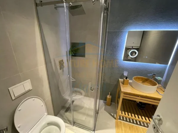 Tirane, jepet me qera apartament 1+1 Kati 2, 70 m² 950 € (Kopshti ZOLOGJIK)