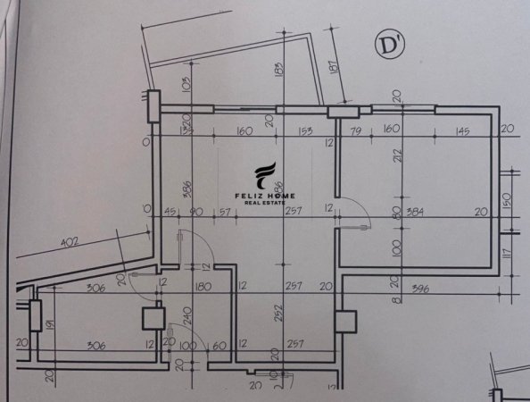 Tirane, jepet me qera zyre Kati 3, 67 m² 1.000 € (AIR ALBANIA)