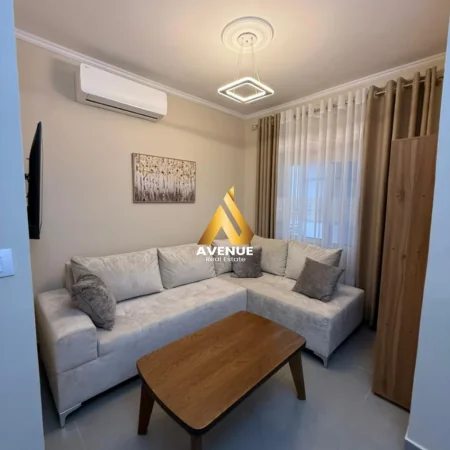 Tirane, jepet me qera shtepi 1+1 Kati 1, 60 m² 400 € (andon mazreku)