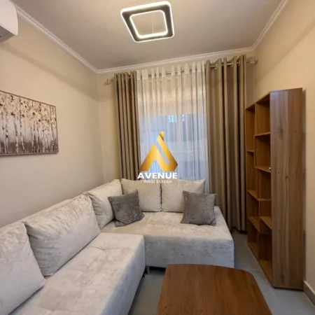 Tirane, jepet me qera shtepi 1+1 Kati 1, 60 m² 400 € (andon mazreku)