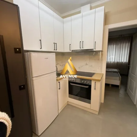 Tirane, jepet me qera shtepi 1+1 Kati 1, 60 m² 400 € (andon mazreku)