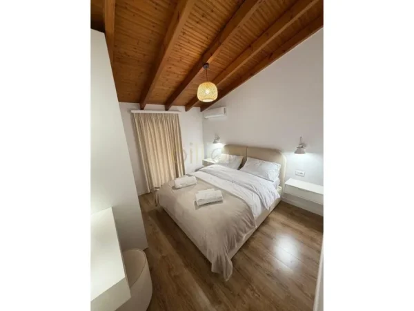 Tirane, jepet me qera 1+1 , 60 m² 850 € (Komuna e Parisit)