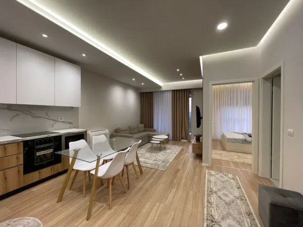 Tirane, jepet me qera apartament 1+1+Ballkon Kati 6, 64 m² 550 € 