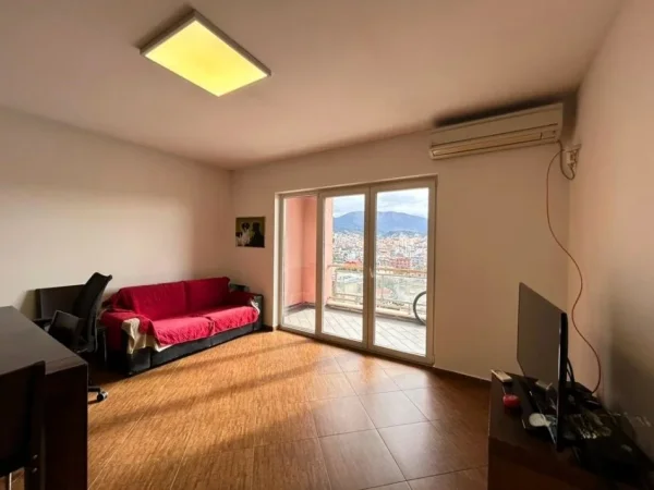 Tirane, shitet apartament 2+1 Kati 8, 110 m² 218.000 € (OXHAKU)