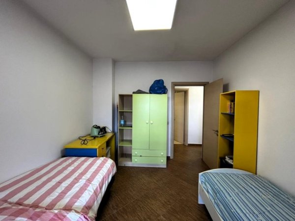 Tirane, shitet apartament 2+1 Kati 8, 110 m² 218.000 € (OXHAKU)
