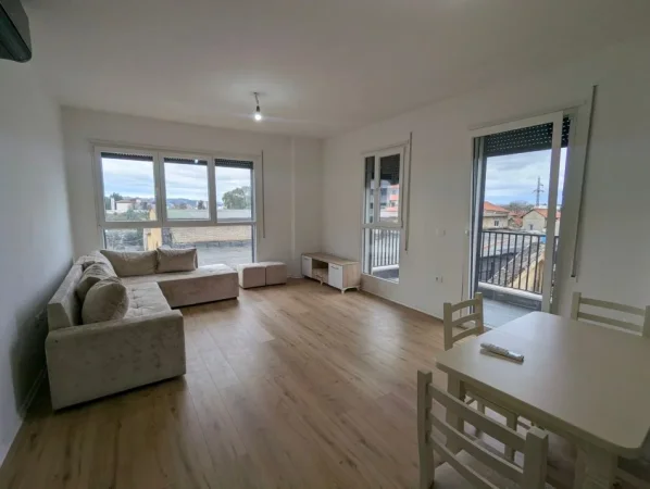 Tirane, jepet me qera apartament 2+1 Kati 2, 81 m² 630 € (Don Bosko)