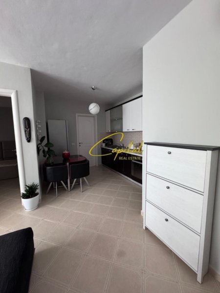 Tirane, jepet me qera apartament 1+1 Kati 2, 60 m² 650 € (ISH PARKU)