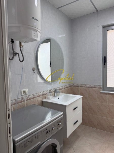 Tirane, jepet me qera apartament 1+1 Kati 2, 60 m² 650 € (ISH PARKU)
