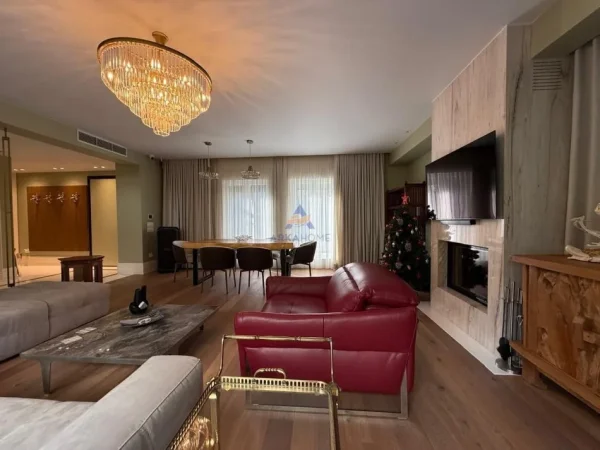 Tirane, shitet Vile 3 Katshe Kati 4, 392 m² 1.380.000 € 