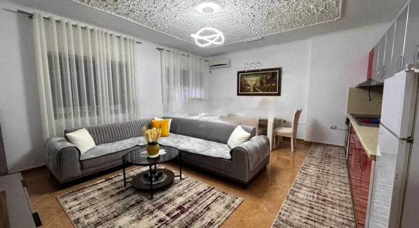 Tirane, jepet me qera apartament 2+1 Kati 1, 109 m² 650 € (DON BOSCO)