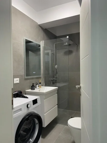 Tirane, jepet me qera garsonier 1+1 Kati 3, 40 m² 550 € 