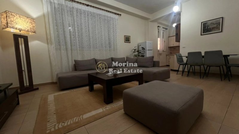 Tirane, jepet me qera apartament 2+1 Kati 3, 110 m² 900 € (Qender)