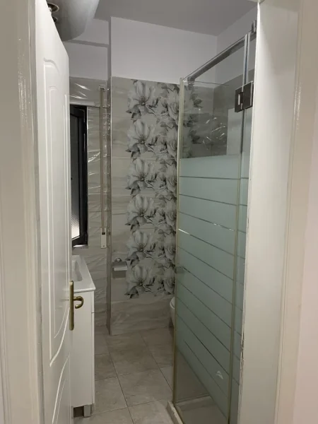 Tirane, jepet me qera apartament 2+1 Kati 4, 102 m² 69,000 ALL