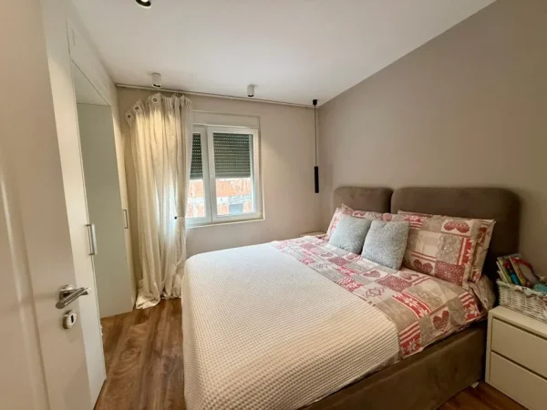 Tirane, shes apartament 2+1+Aneks+Ballkon Kati 4, 109 m² 240.000 € 