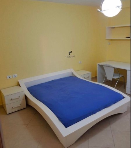 Tirane, jepet me qera 2+1+Ballkon , 680 € 