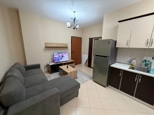 Tirane, shitet apartament 1+1 Kati 2, 122.000 € 