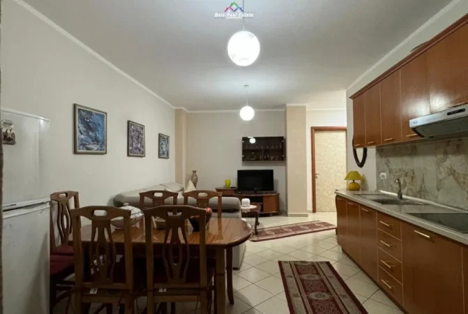 Tirane, jepet me qera apartament 2+1 Kati 4, 93 m² 93 € (Rruga Robert Shvarc)
