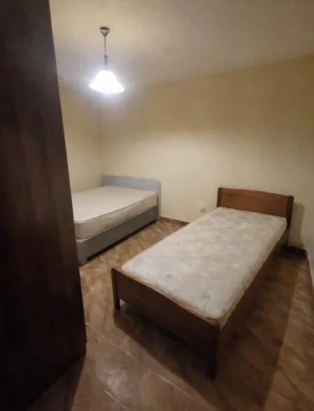 Tirane, jepet me qera Vile 1+1 Kati 2, 65 m² 465 € (Rruga Mihal Grameno)