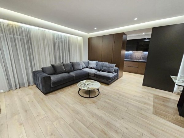 Tirane, shitet apartament duplex 2+1+Aneks+Ballkon Kati 12, 182 m²