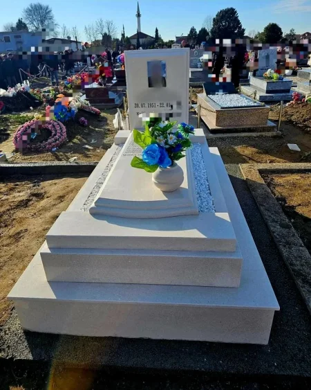 Tirane, ofroj Punime varresh granit & Mermer Tiranë