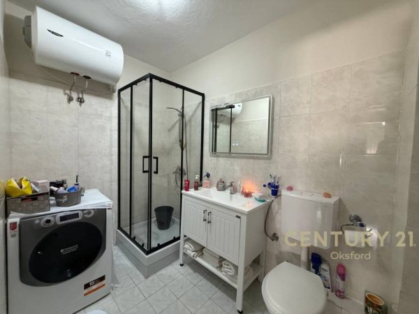 Tirane, shitet apartament 2+1+Ballkon Kati 9, 80 m² 168.000 € 