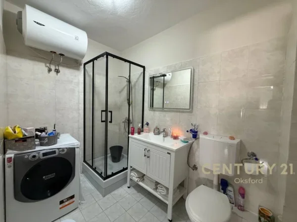 Tirane, shitet apartament 2+1+Ballkon Kati 9, 80 m² 168.000 € 