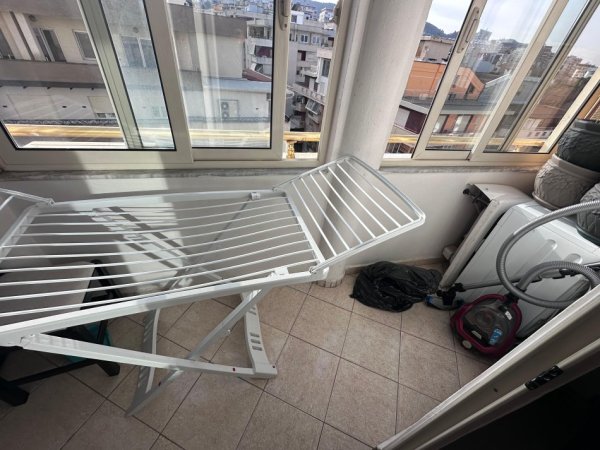 Tirane, shitet apartament 1+1 Kati 6, 88 m² 180.000 € (Pallati Pavaroti)