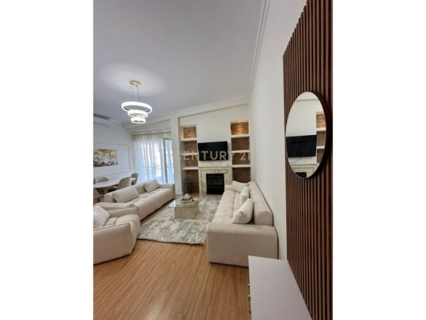Tirane, shitet 2+1+Ballkon Kati 7, 98 m² 203.000 € (liqeni i thate)