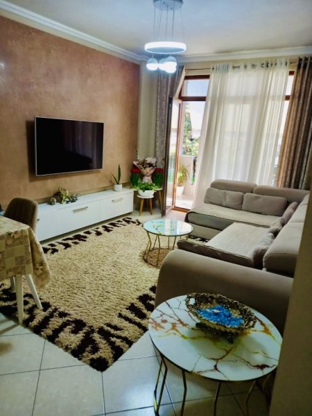 Tirane, shes apartament 2+1+2+Ballkon Kati 2, 87 m² 125.000 € (Fresk, prane Furre Europa)