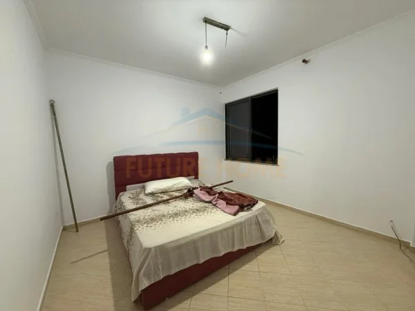 Tirane, shitet apartament 1+1 Kati 5, 61 m² 100.000 € (Yzberisht, pranë Nela 6)