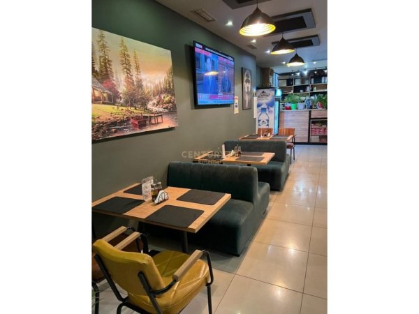 Tirane, shitet bar-kafe Kati 0, 155 m² 240.000 € (Fresk)