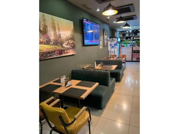 Tirane, shitet bar-kafe Kati 0, 155 m² 240.000 € (Fresk)