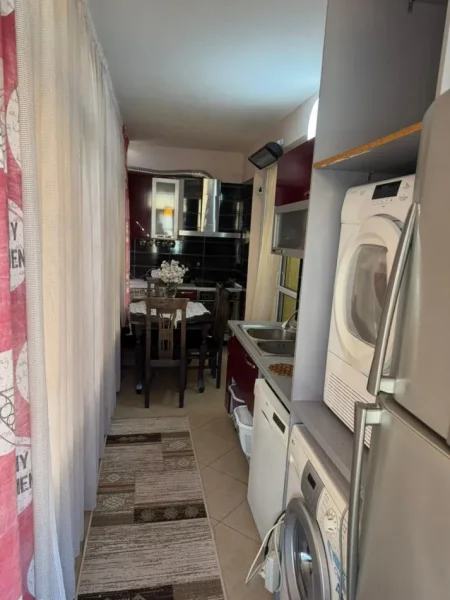 Tirane, jepet me qera apartament 2+1 Kati 7, 90 m² 500 € (Pranë Bar Bohem, Astir ,Tiranë)