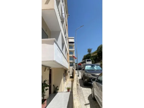 Vlore, shitet apartament 1+1 Kati 8, 61 m² 250.000 € (Vlorë)