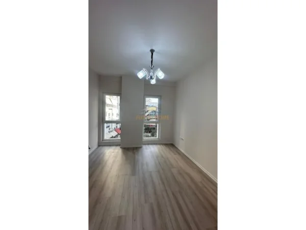 Tirane, jepet me qera apartament Kati 2, 78 m² 700 € 