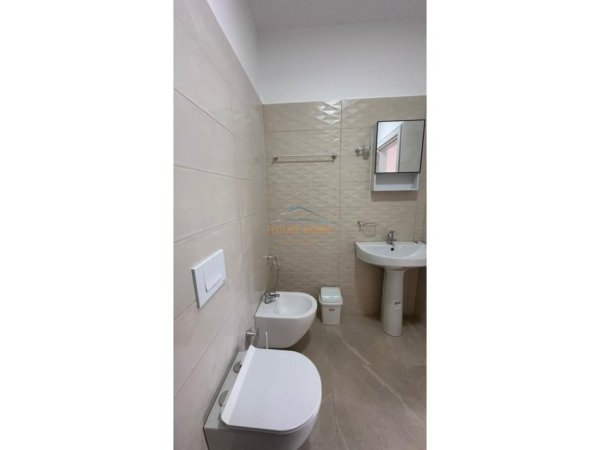 Tirane, jepet me qera apartament Kati 2, 78 m² 700 € 