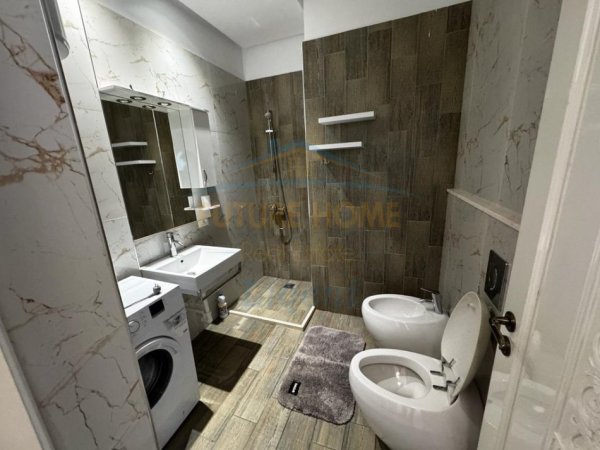 Tirane, shitet apartament Kati 7, 98 m² 203.000 € 