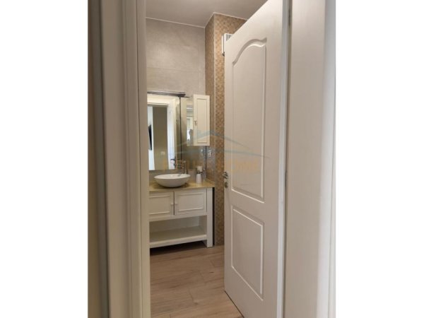 Tirane, jepet me qera apartament Kati 4, 100 m² 1.200 € 