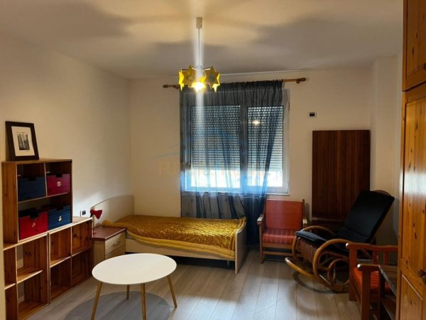 Tirane, jepet me qera apartament Kati 7, 112 m² 1.100 €